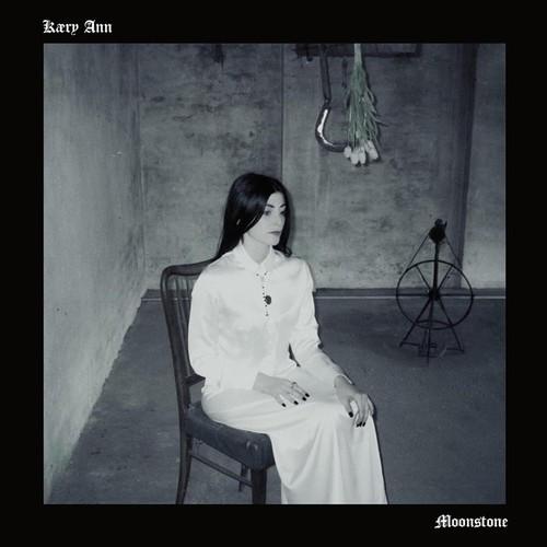Kæry Ann - Moonstone