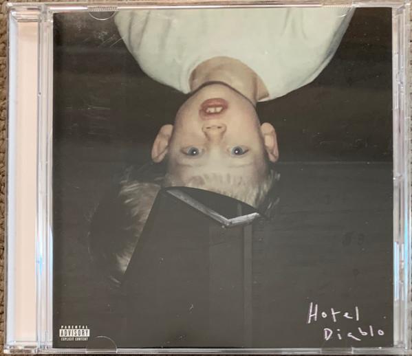 Machine Gun Kelly (2) - Hotel Diablo