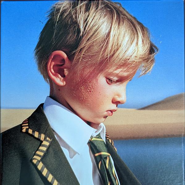 Parcels - Day/Night